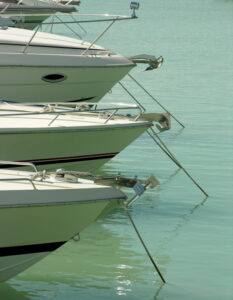 boat-manufacturer-expands