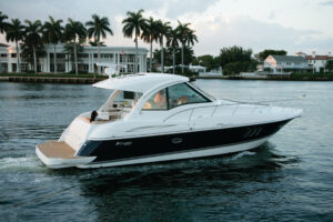 yacht