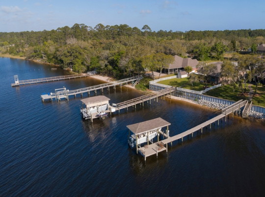 gmi boat lifts